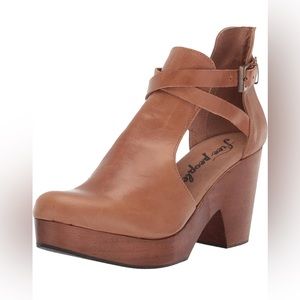 Free People Cedar Clogs